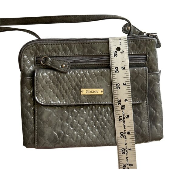 Koltov Womens Zip Top Snake Print Crossbody Bag With Adjustable Strap - Picture 8 of 9